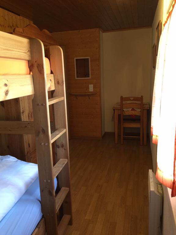 Le Central - Chambres D'Hote Grone ห้อง รูปภาพ
