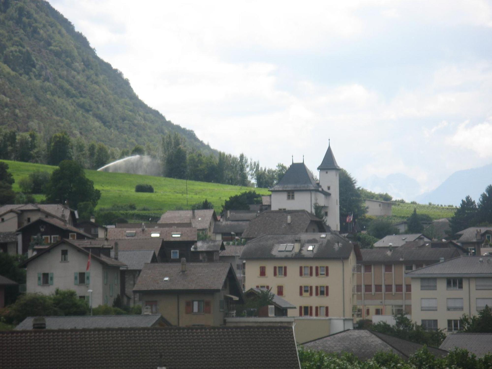 Le Central - Chambres D'Hote Grone ภายนอก รูปภาพ