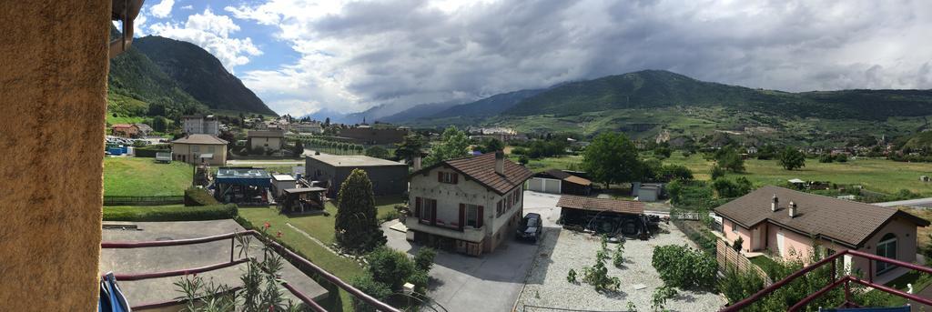 Le Central - Chambres D'Hote Grone ภายนอก รูปภาพ